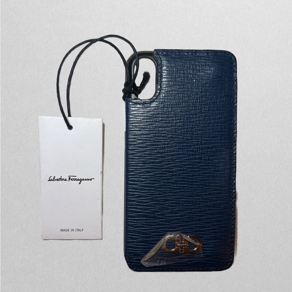 NWT Monogram Protective Phone Case